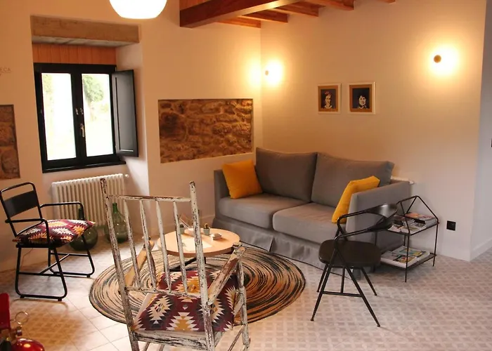 Lugar Marias ゲストハウス Jove